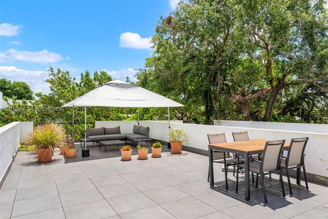 3376 Perry Frow Dr A, Miami, FL 33133