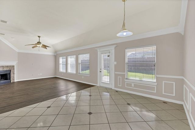 700 Dover Park Trail, Mansfield, TX 76063