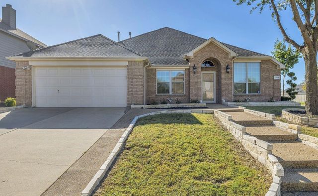 700 Dover Park Trail, Mansfield, TX 76063