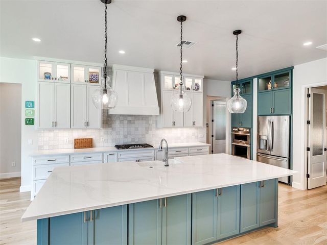 1824 Brook Bank Drive, Jones, OK 73049