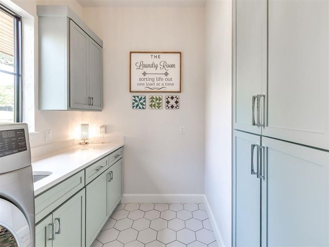 1824 Brook Bank Drive, Jones, OK 73049
