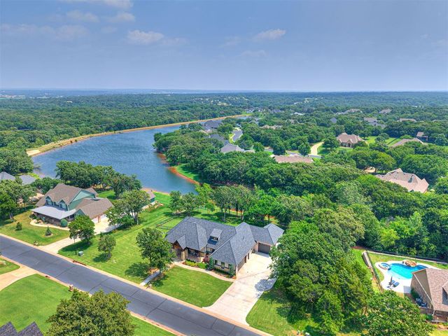 1824 Brook Bank Drive, Jones, OK 73049