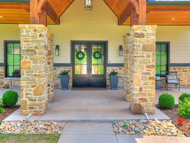 1824 Brook Bank Drive, Jones, OK 73049