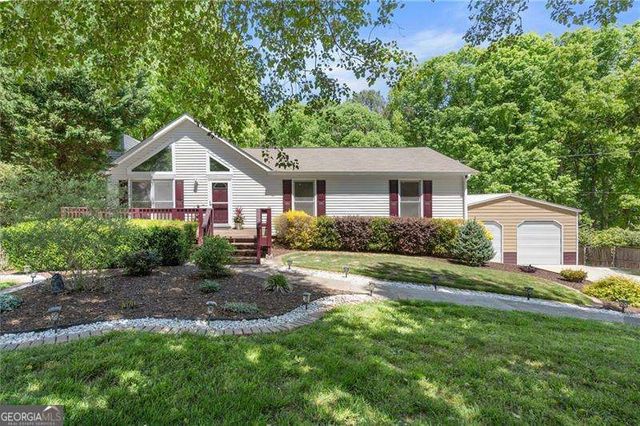 225 Pine Trail, Canton, GA 30115