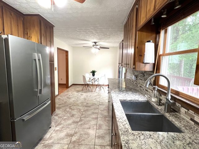 225 Pine Trail, Canton, GA 30115