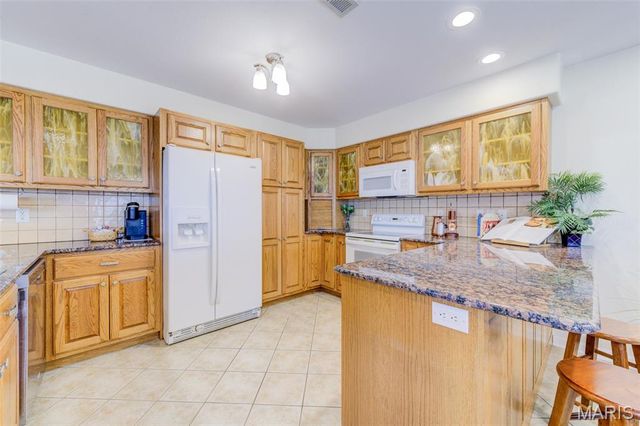 327 Quail Ridge Court, Bourbon, MO 65441