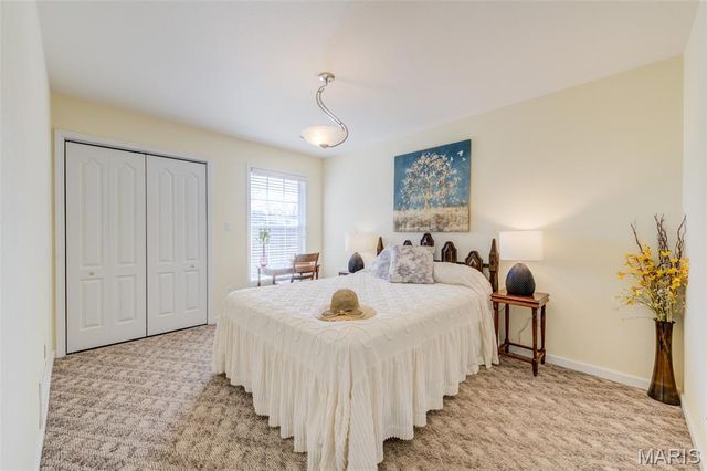 327 Quail Ridge Court, Bourbon, MO 65441