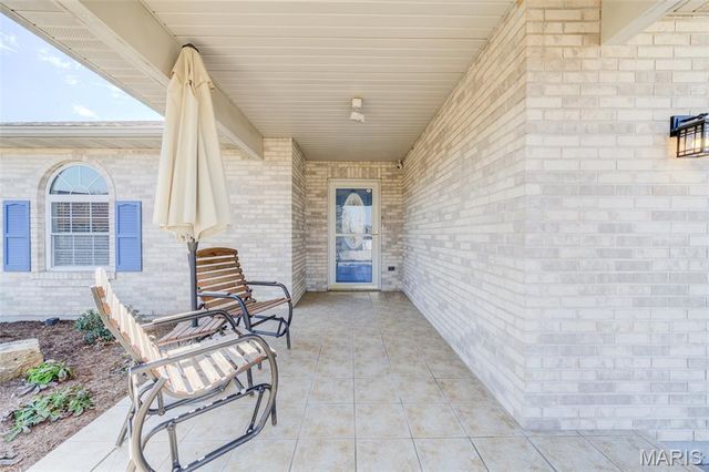 327 Quail Ridge Court, Bourbon, MO 65441