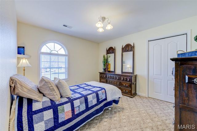 327 Quail Ridge Court, Bourbon, MO 65441