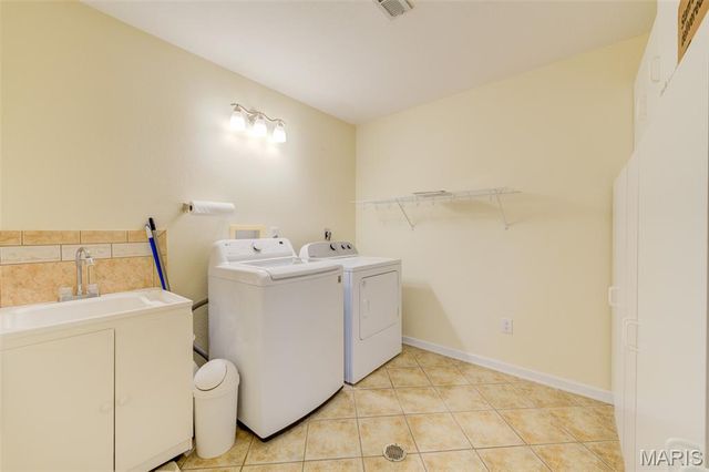 327 Quail Ridge Court, Bourbon, MO 65441