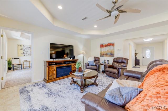 327 Quail Ridge Court, Bourbon, MO 65441