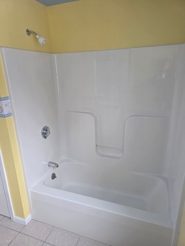 26 Wellington Rd, Ashby, MA 01431