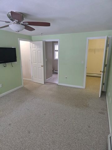 26 Wellington Rd, Ashby, MA 01431