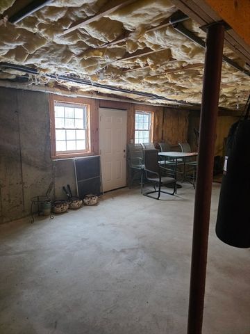 26 Wellington Rd, Ashby, MA 01431