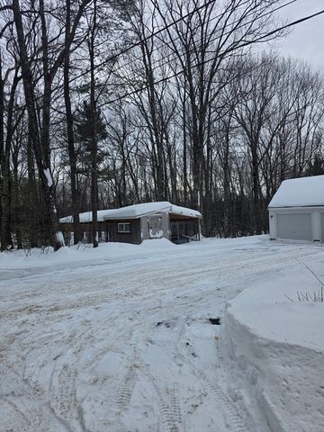 26 Wellington Rd, Ashby, MA 01431