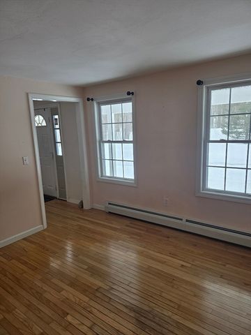 26 Wellington Rd, Ashby, MA 01431