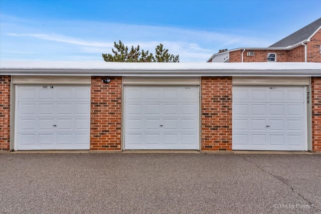 1332 Cunat Court 2B, Lake In The Hills, IL 60156