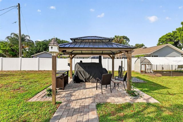 32739 LAKE EUSTIS DRIVE, Tavares, FL 32778