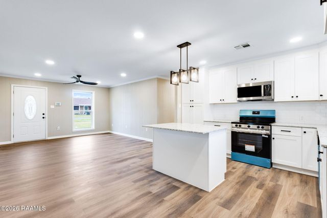 1609 Edwin Street, Rayne, LA 70578