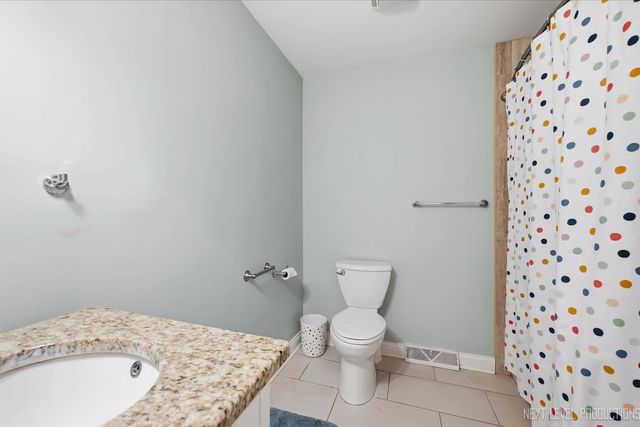 524 Waubonsee Trail, Batavia, IL 60510