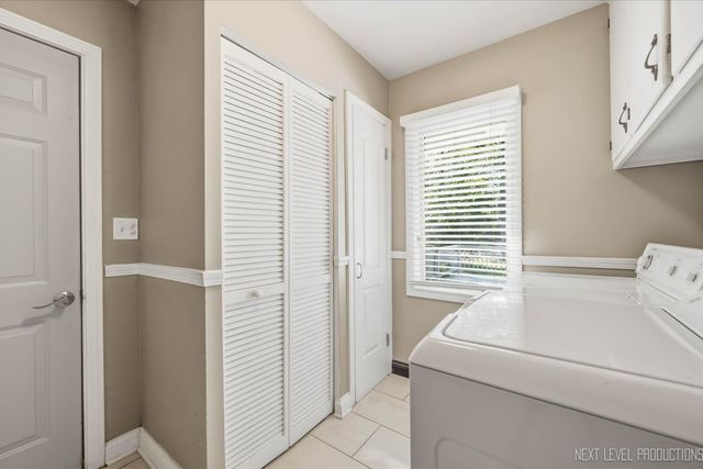 524 Waubonsee Trail, Batavia, IL 60510