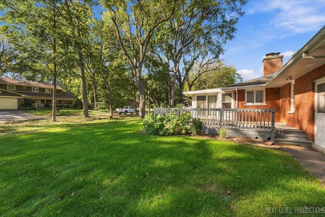 524 Waubonsee Trail, Batavia, IL 60510