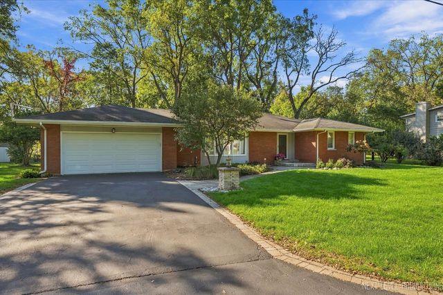 524 Waubonsee Trail, Batavia, IL 60510
