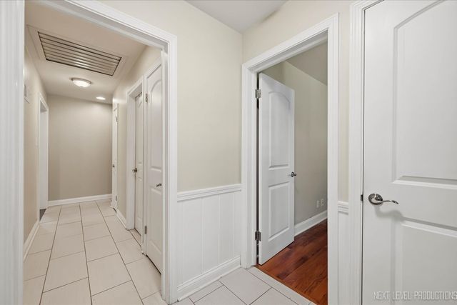 524 Waubonsee Trail, Batavia, IL 60510