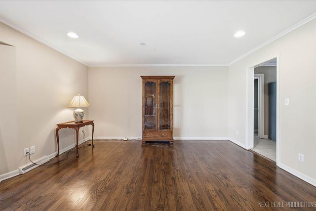524 Waubonsee Trail, Batavia, IL 60510