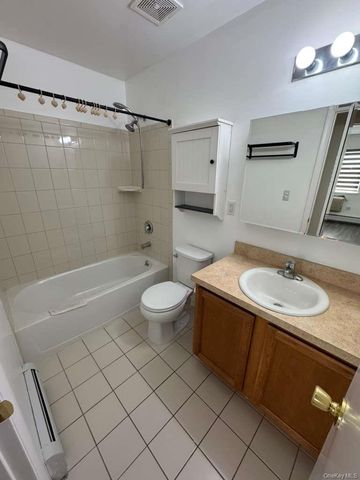 103 Horizon Court B, Bronx, NY 10473