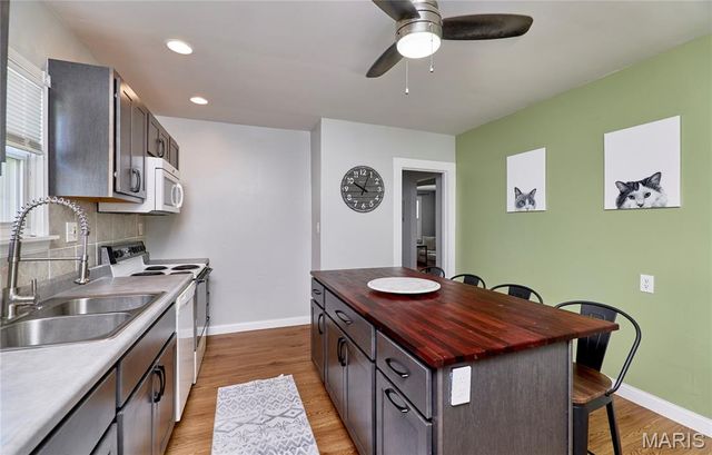 8615 Mackenzie Road, St Louis, MO 63123