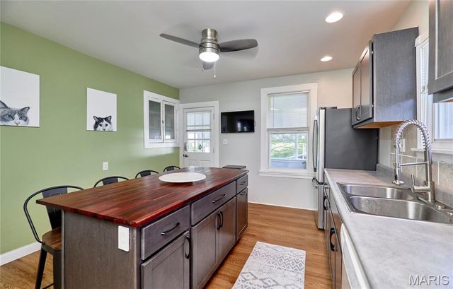 8615 Mackenzie Road, St Louis, MO 63123