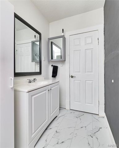 8615 Mackenzie Road, St Louis, MO 63123