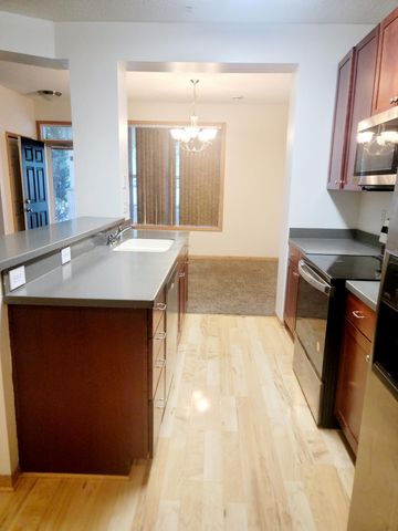 3049 Chamberlain Street N 4, Maplewood, MN 55109