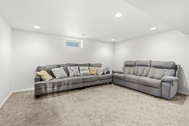 16527 Orange Avenue, Orland Park, IL 60467