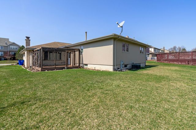 16527 Orange Avenue, Orland Park, IL 60467