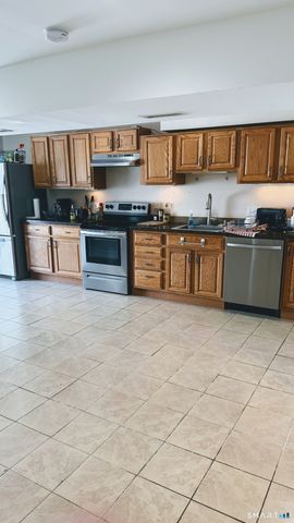 1130 Hanover Avenue, Meriden, CT 06451