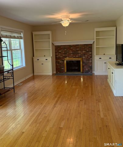 1130 Hanover Avenue, Meriden, CT 06451