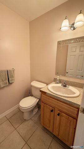 1130 Hanover Avenue, Meriden, CT 06451