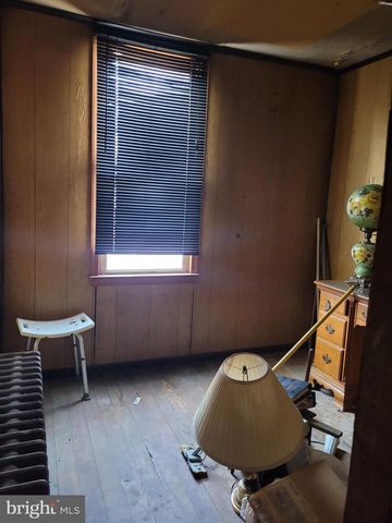 103 W SOUTH ST, Mahanoy City, PA 17948