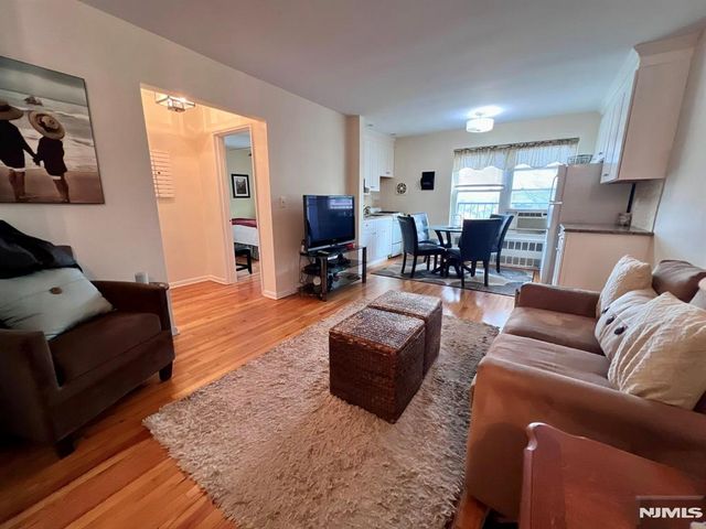 6-12 Hillside, Nutley, NJ 07110