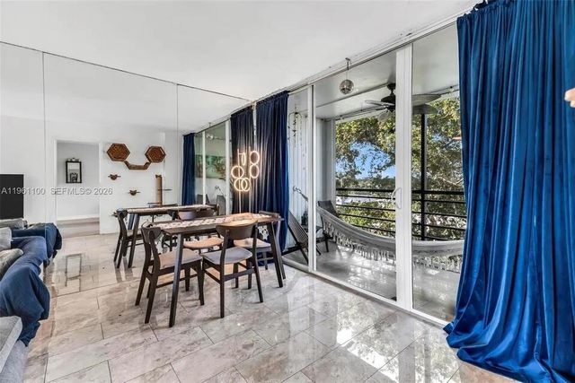120 Royal Park Drive 4F, Oakland Park, FL 33309
