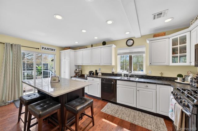 9 Pine Court, Montgomery, NY 12549