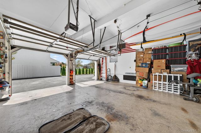 9 Pine Court, Montgomery, NY 12549