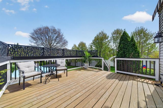9 Pine Court, Montgomery, NY 12549