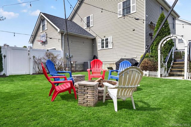 9 Pine Court, Montgomery, NY 12549