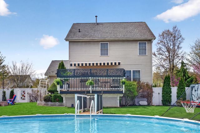 9 Pine Court, Montgomery, NY 12549