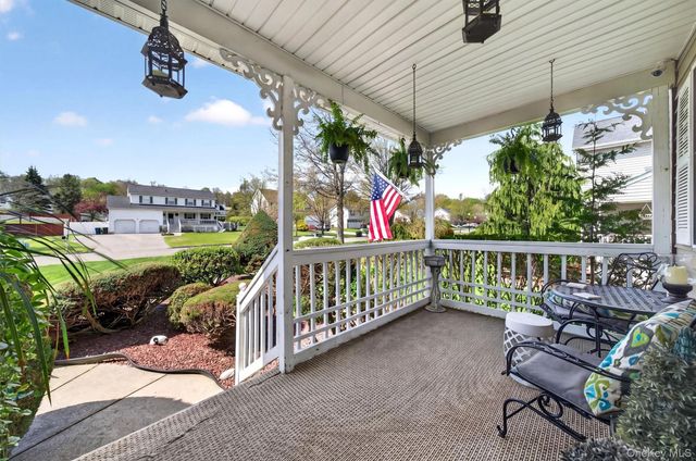 9 Pine Court, Montgomery, NY 12549