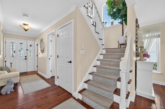 9 Pine Court, Montgomery, NY 12549