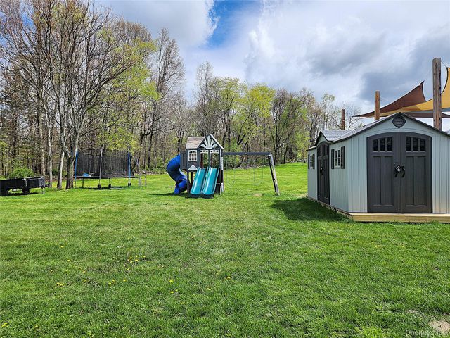 5 Anastasia Court, Salisbury Mills, NY 12577